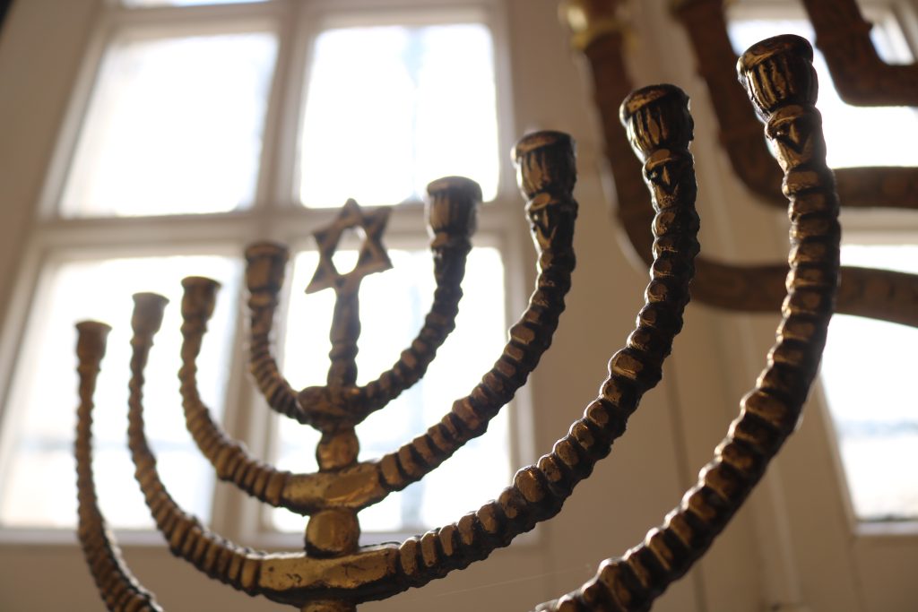 SINAGOGA DE TOMAR – ONDE A COMUNIDADE JUDAICA ESPALHADA PELO MUNDO É VISITA CONSTANTE