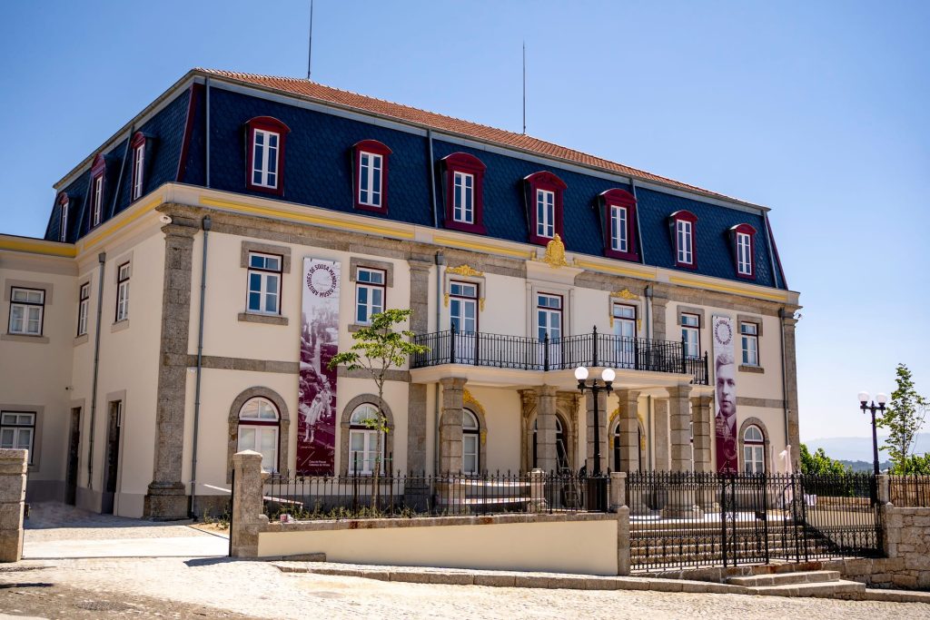 A HOMENAGEM DE CARREGAL DO SAL A ARISTIDES DE SOUSA MENDES