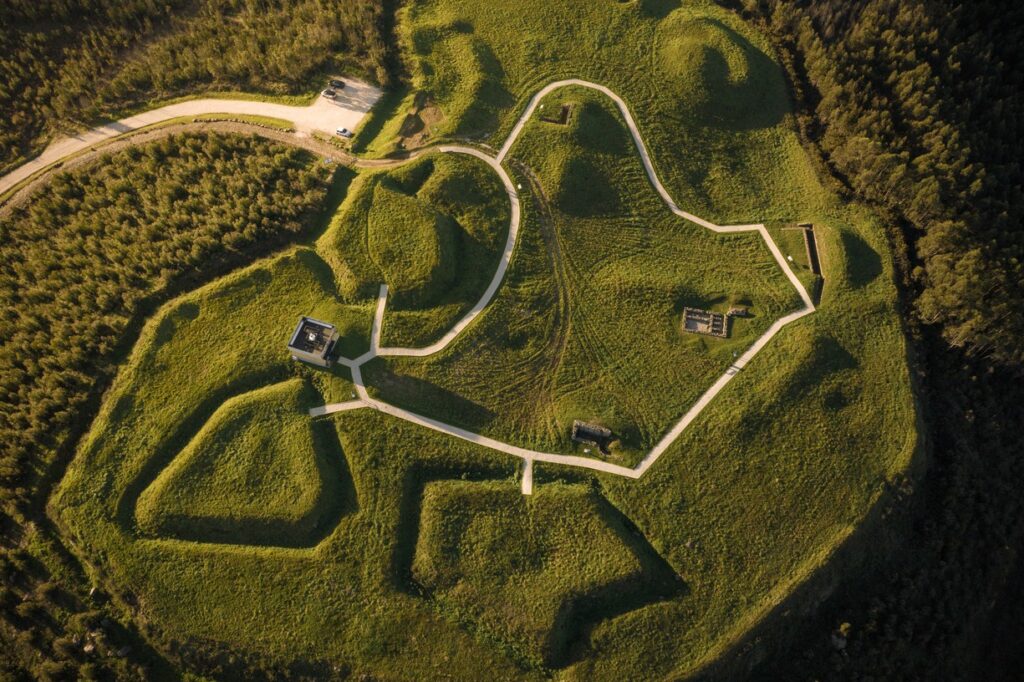 SOBRAL DE MONTE AGRAÇO: ONDE A HISTÓRIA ENCONTRA A NATUREZA